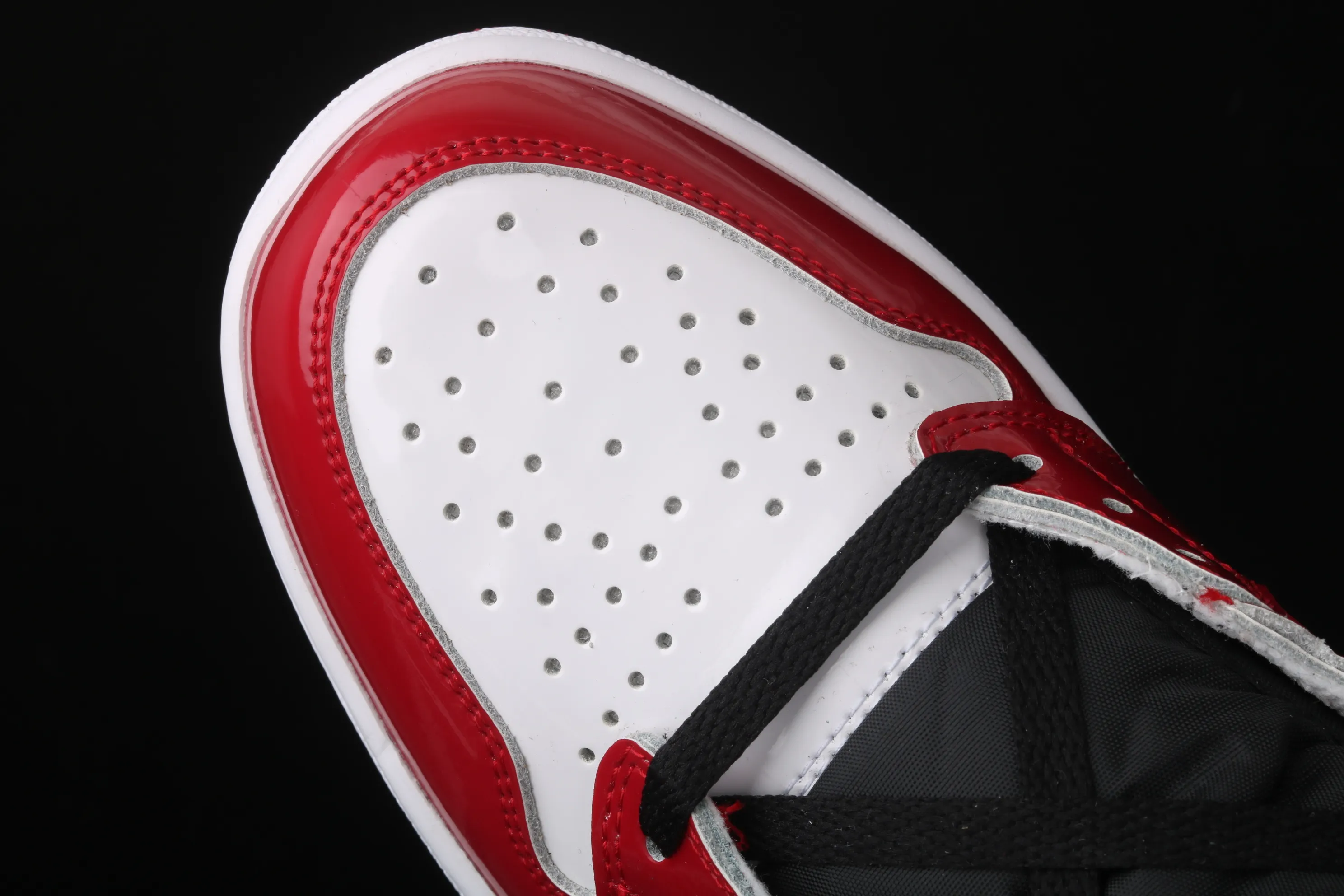 All categories Air Jordan Jordan series basketball shoes Air Jordan 1 High Air Jordan 1 "Fearless" AJ1 Joe 1 high top red and blue patent leather CK5666-100
